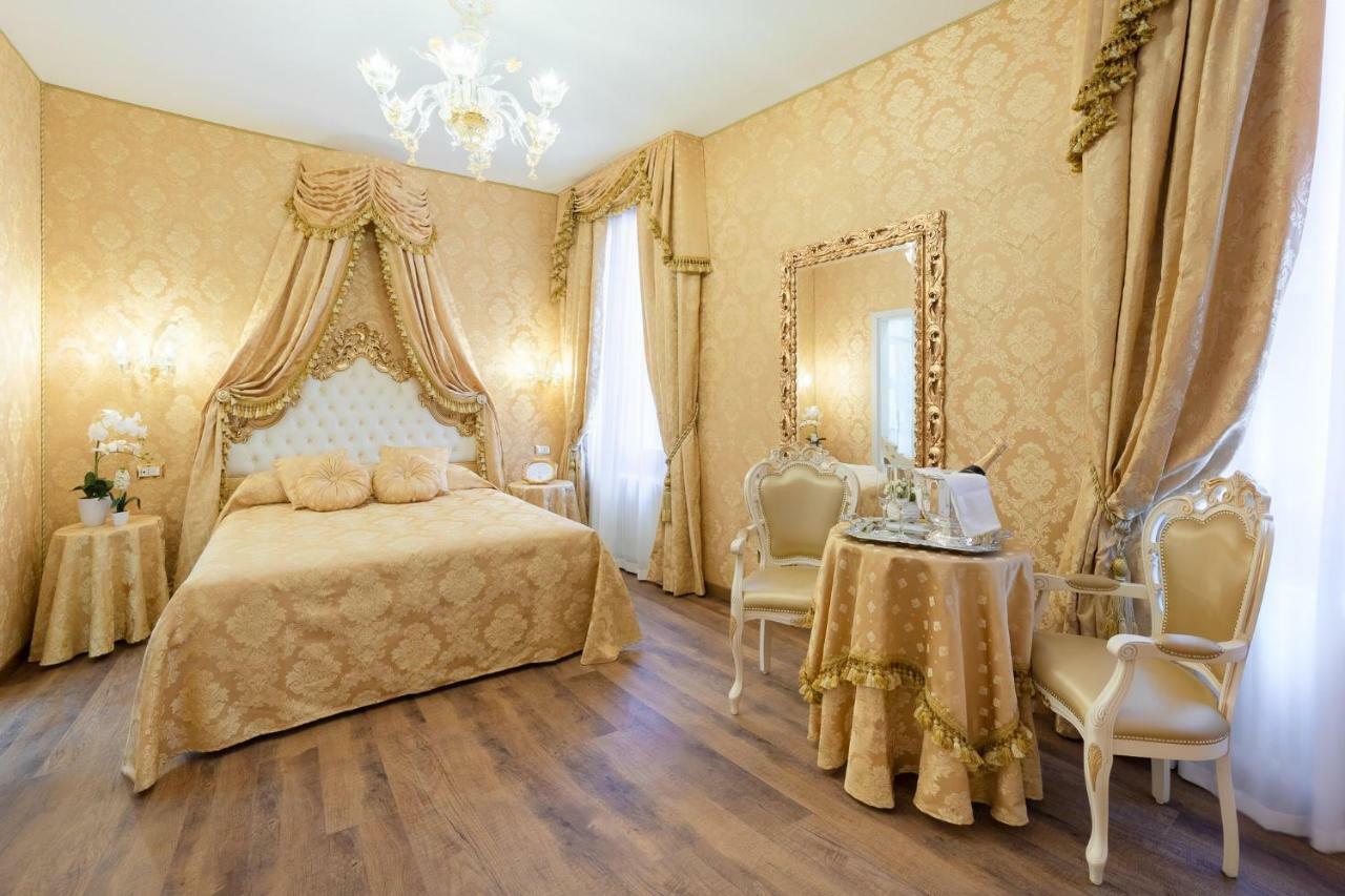 Canal View San Marco Luxury Venetië